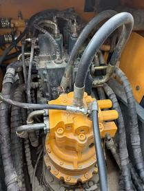 Buy Hyundai R215VS Used Excavator / 4 Buy Hyundai R215VS Used Excavator / 4