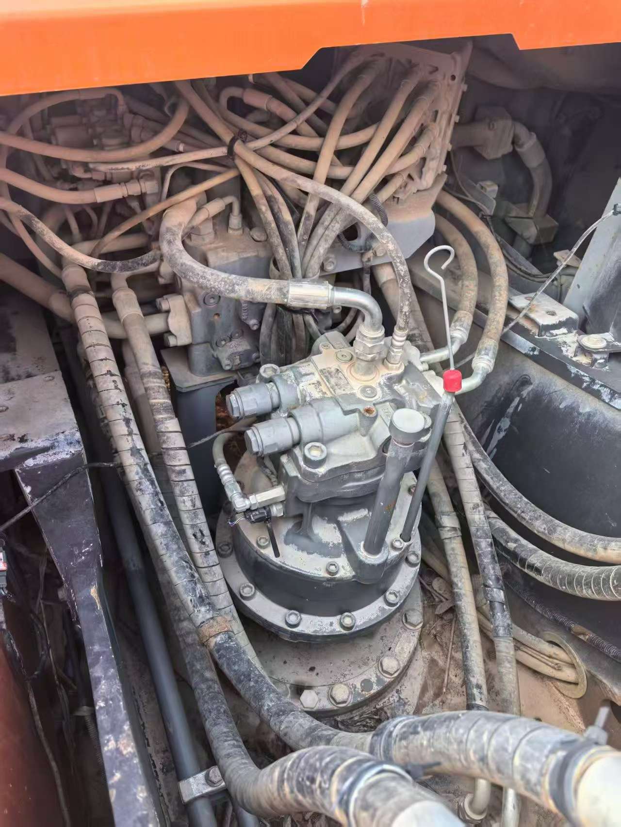 Buy Hitachi ZH200-5A Used Excavator / 6