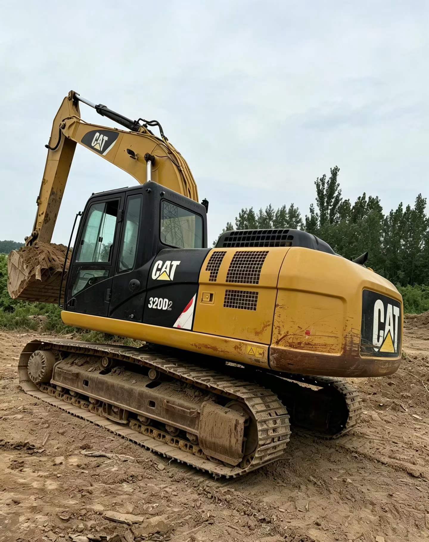 Buy Caterpillar 320D Used Excavator / 2