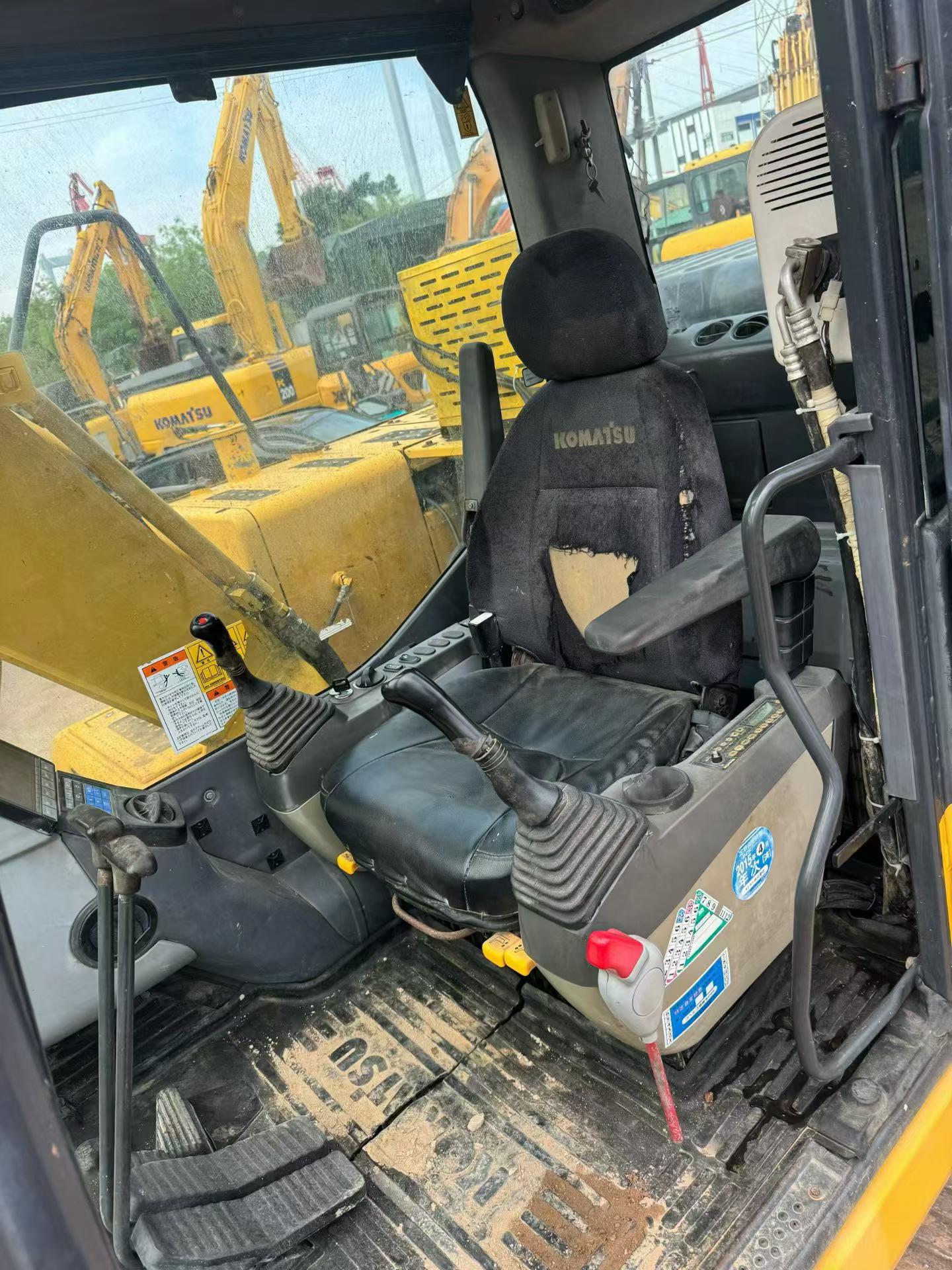 Buy Komatsu PC120-8 Used Excavator / 4