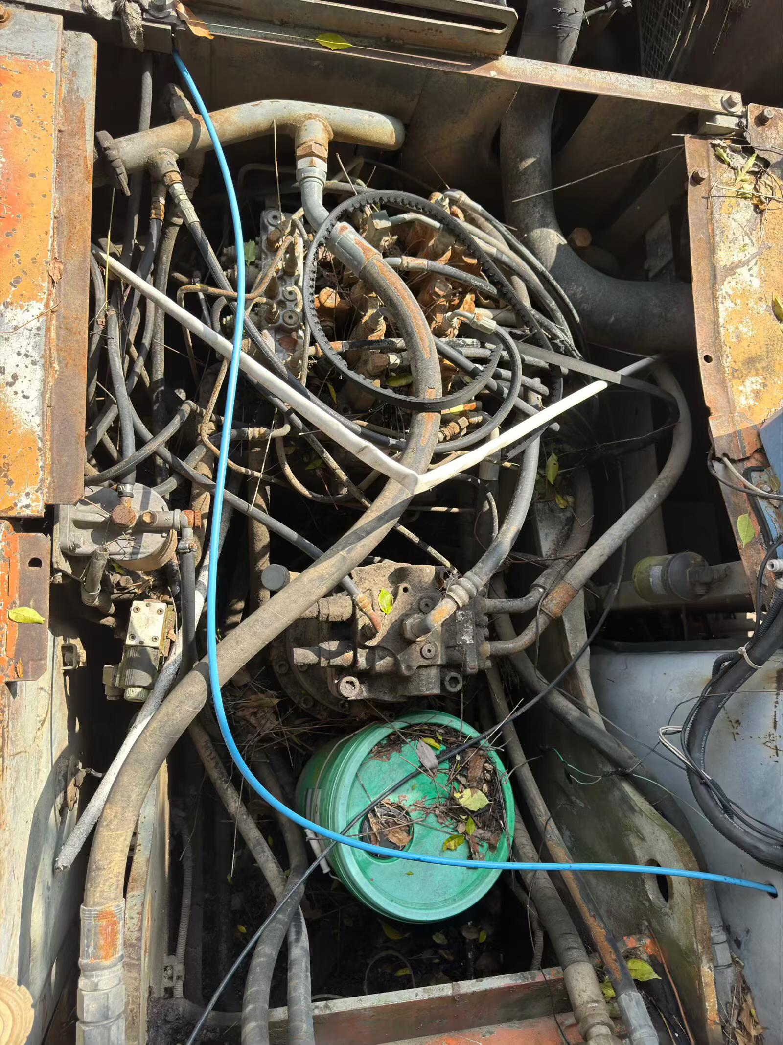Buy Hitachi EX200-5 Used Excavator / 7