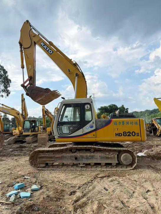 Buy Kato Used Excavator / 1