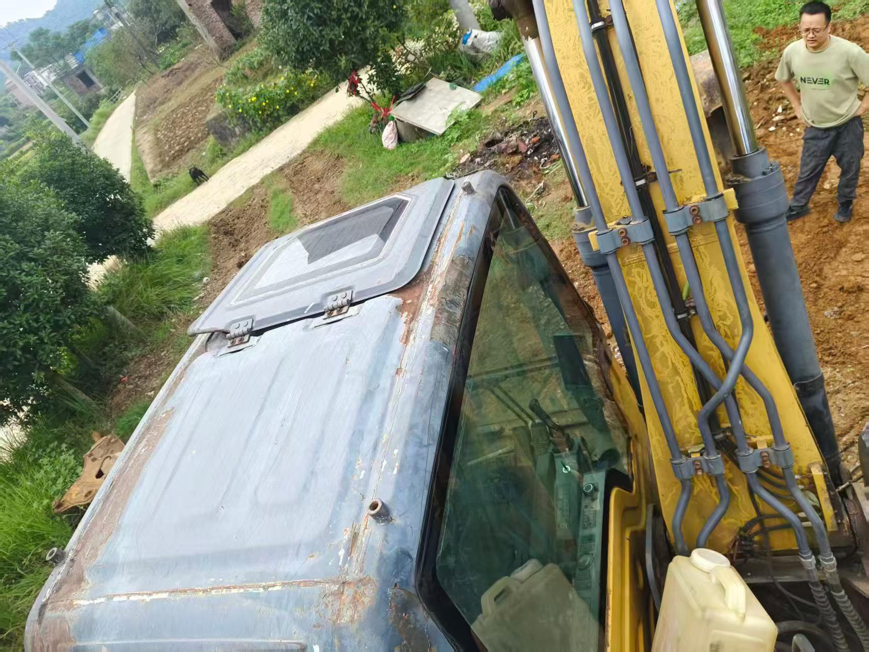 Buy XCMG XE150 Used Excavator / 7