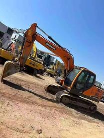 Buy Doosan S130W-3 Used Excavator / 3 Buy Doosan S130W-3 Used Excavator / 3
