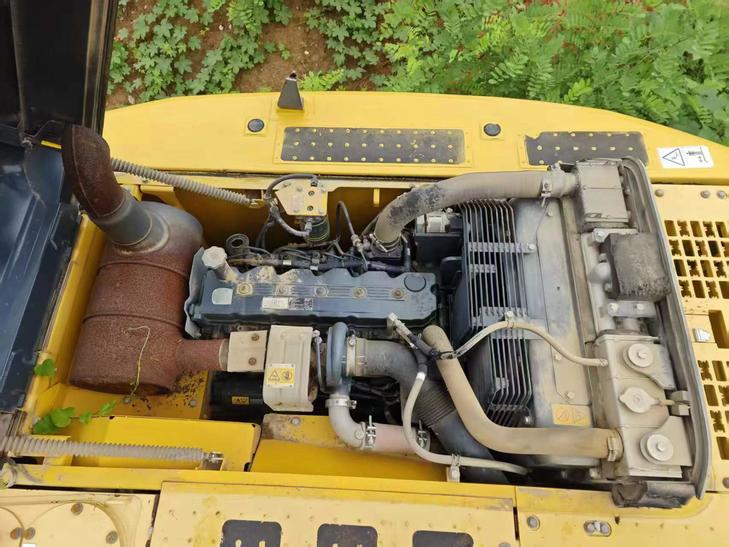 Buy Komatsu PC210-8 Used Excavator / 1