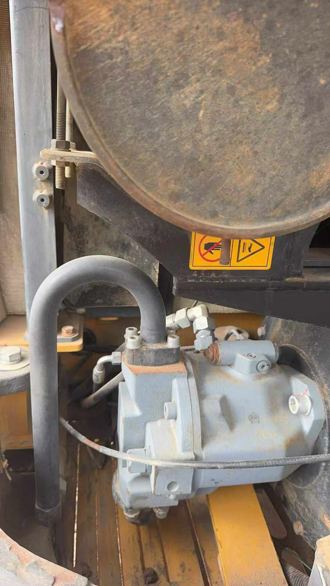 Buy XCMG XE60 Used Excavator / 8