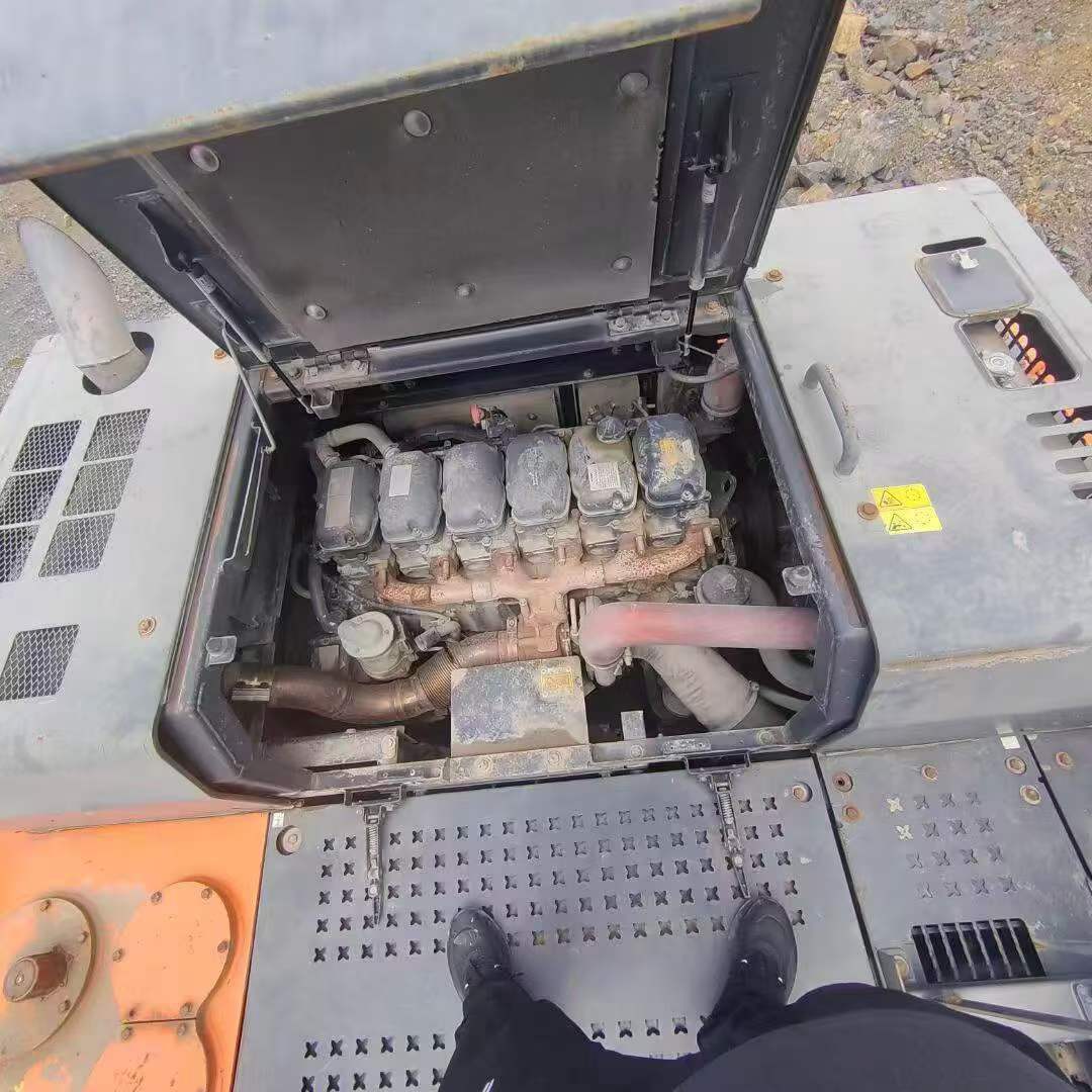 Buy Doosan DX520LC Used Excavator / 7