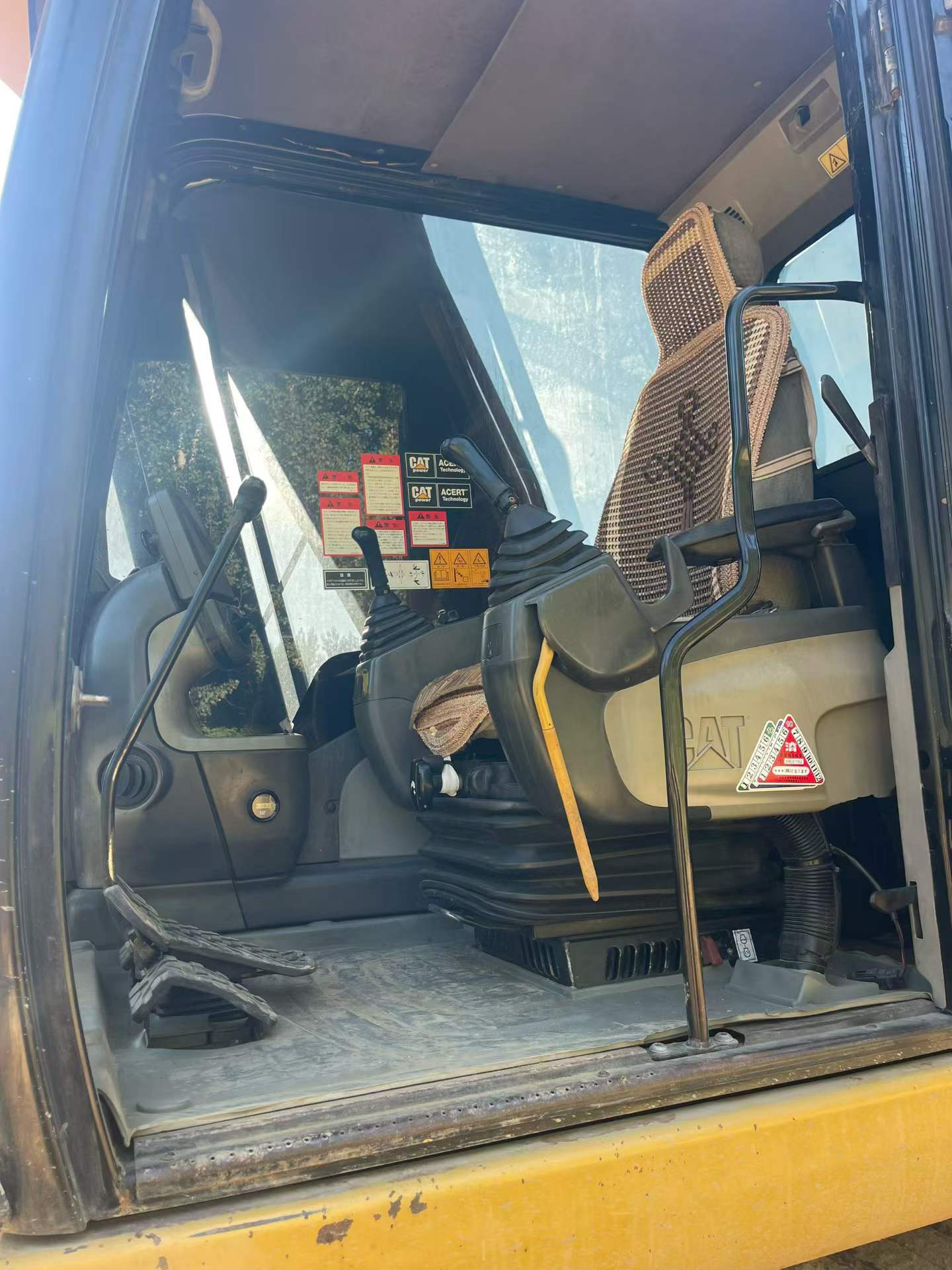 Buy Caterpillar 324D Used Excavator / 6