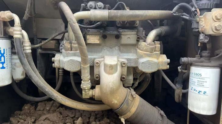 Buy Hitachi ZX200-5G Used Excavator / 1
