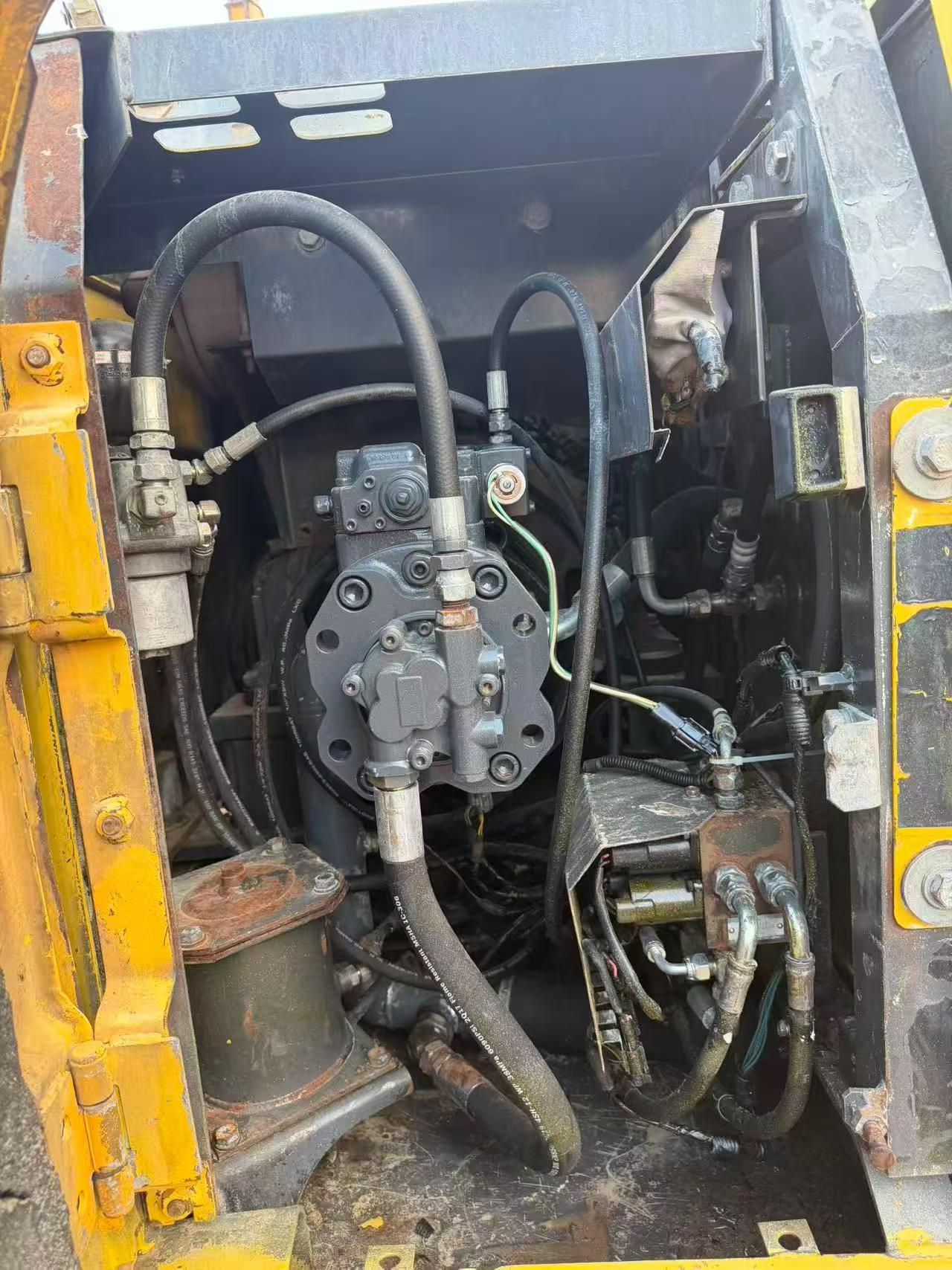 Buy Sumitomo SH120 Used Excavator / 7