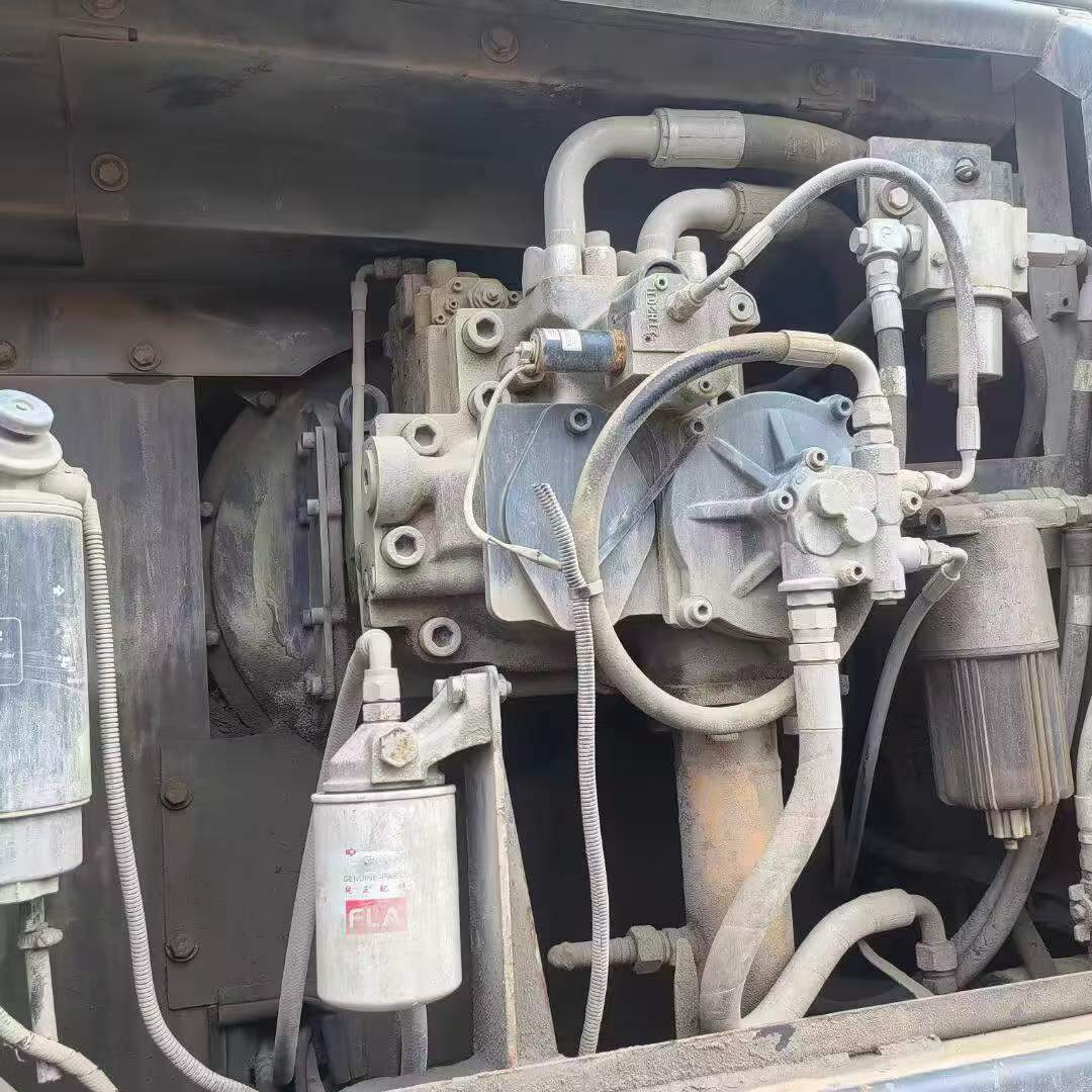 Buy Doosan DX520LC Used Excavator / 5