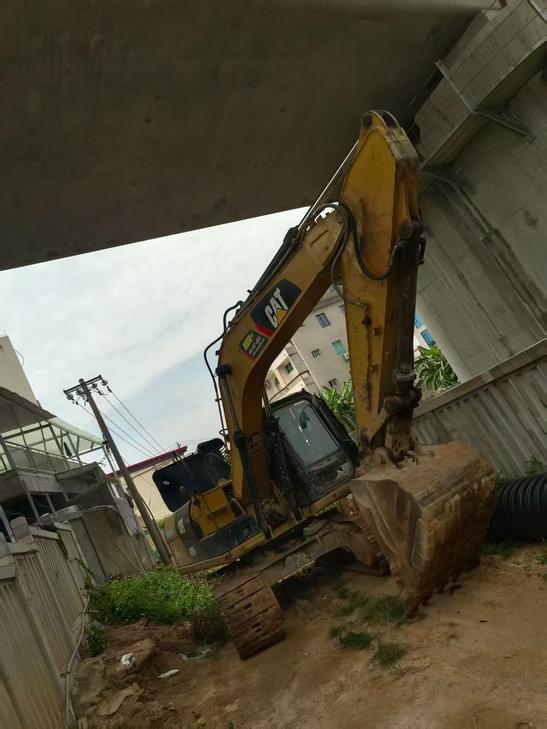 Buy Caterpillar M315 Used Excavator / 1