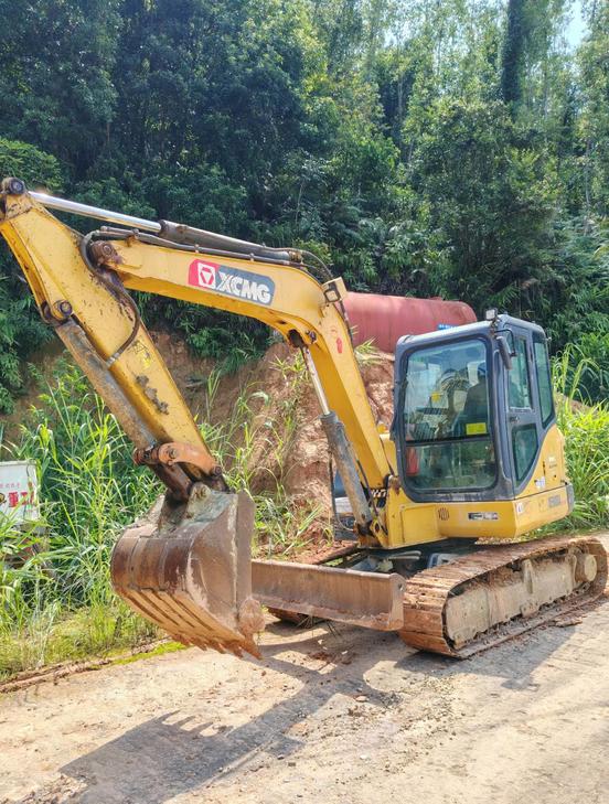 Buy XCMG XE60DA Used Excavator / 1