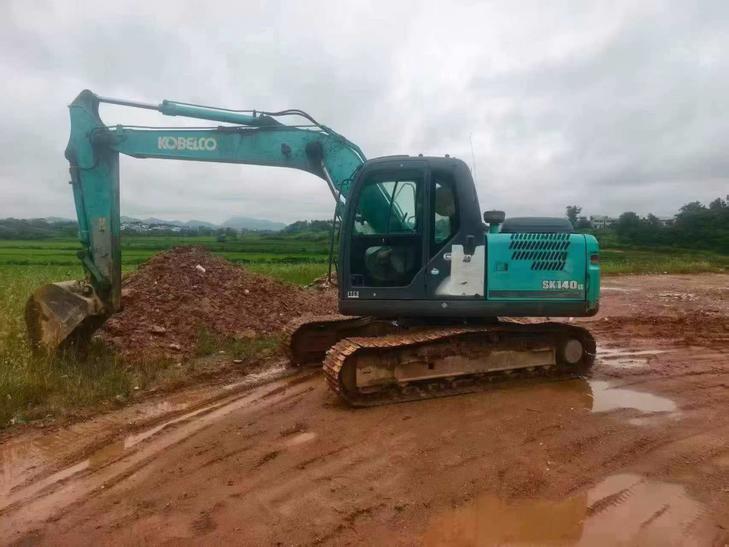 Buy Kobelco SK140LC-8 Used Excavator / 1