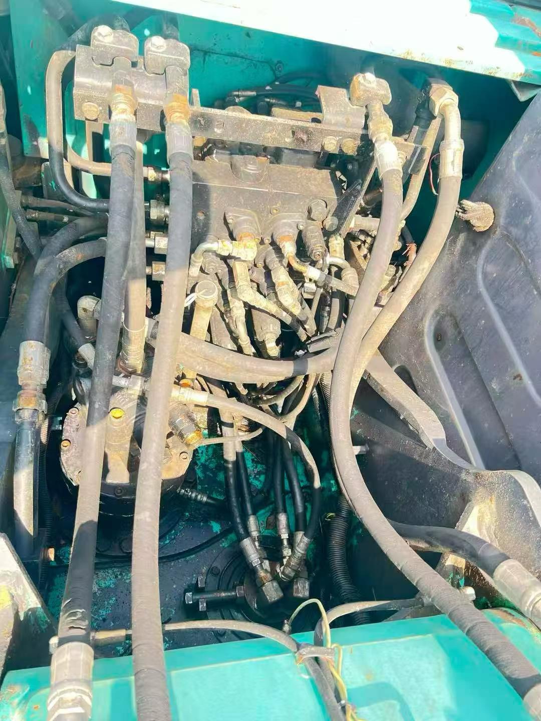 Buy Kobelco SK140 Used Excavator / 2