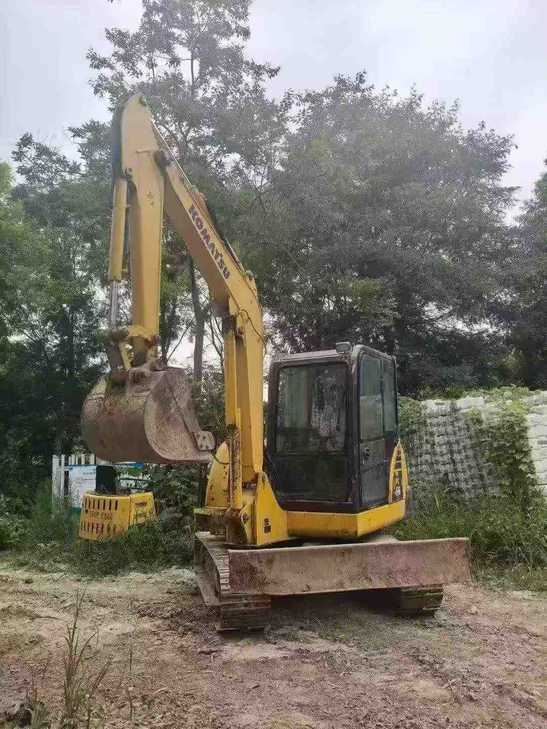Buy Komatsu PC56-7 Used Excavator / 1