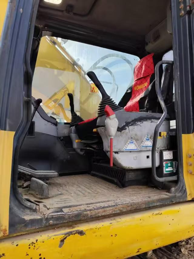 Buy Komatsu PC200-7 Used Excavator / 6
