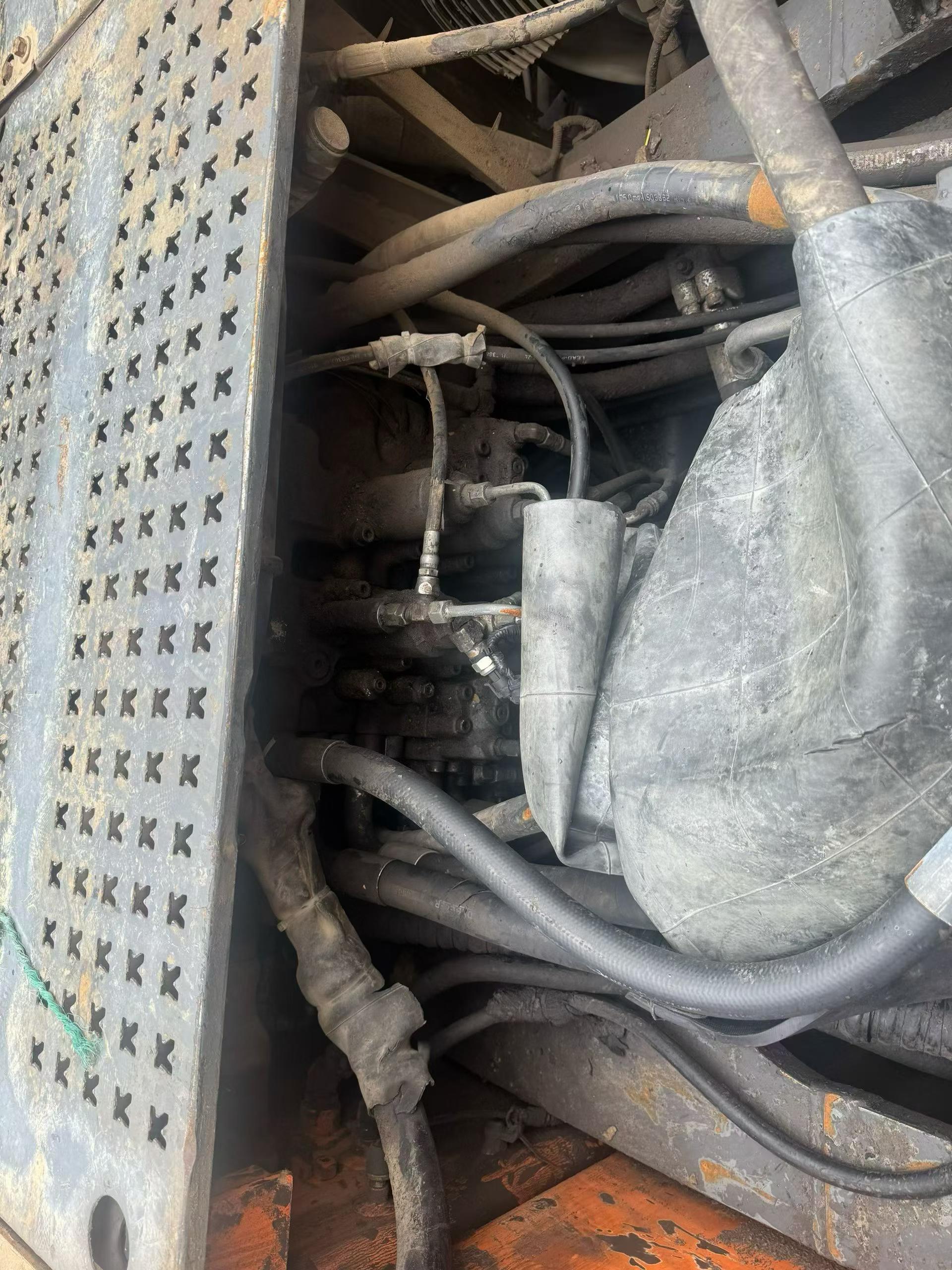 Buy Doosan DX500-SS Used Excavator / 4