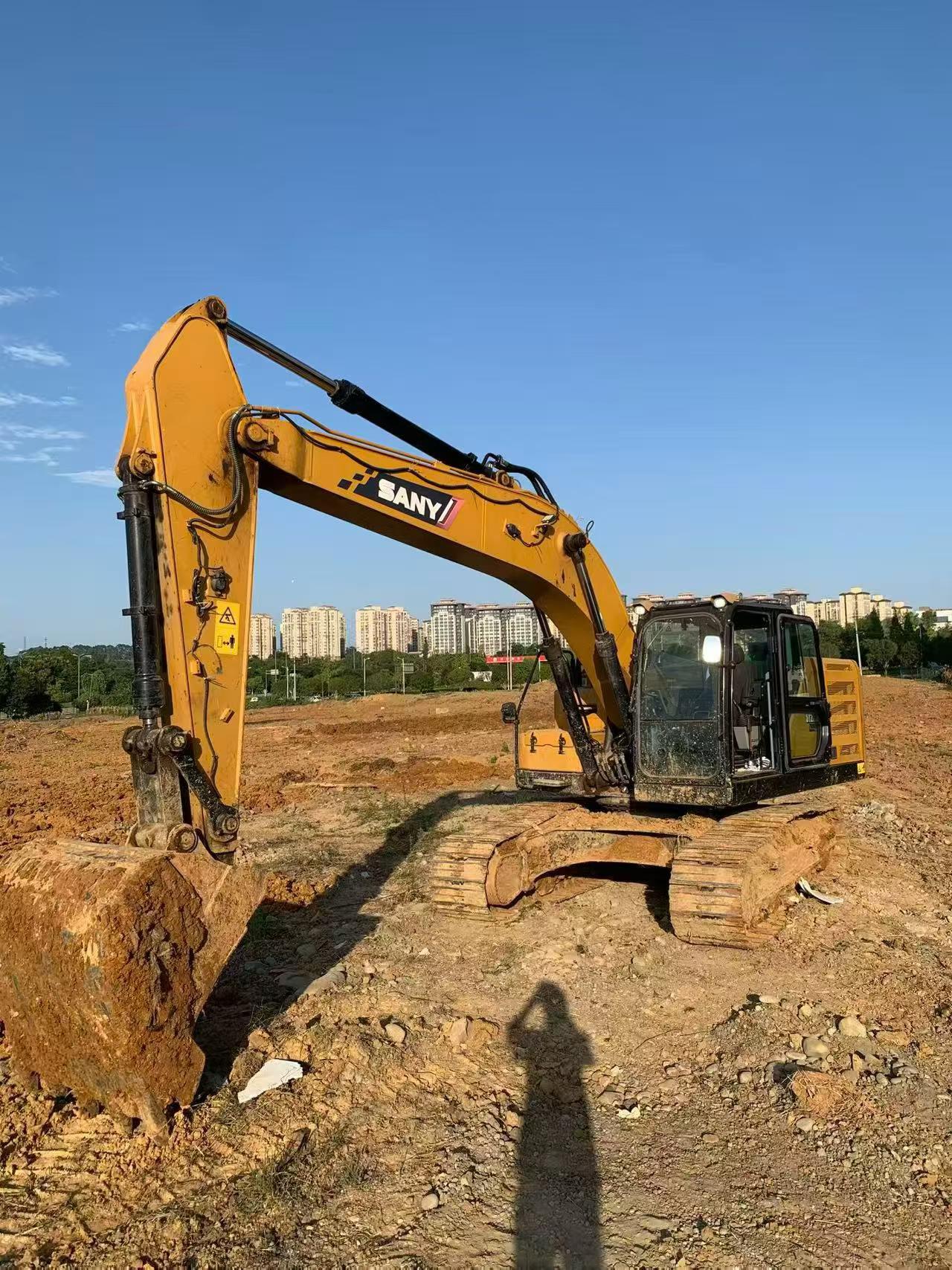 Buy Sany SY235C Used Excavator / 4