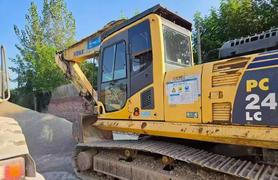 Buy Komatsu PC220-8 Used Excavator / 2 Buy Komatsu PC220-8 Used Excavator / 2