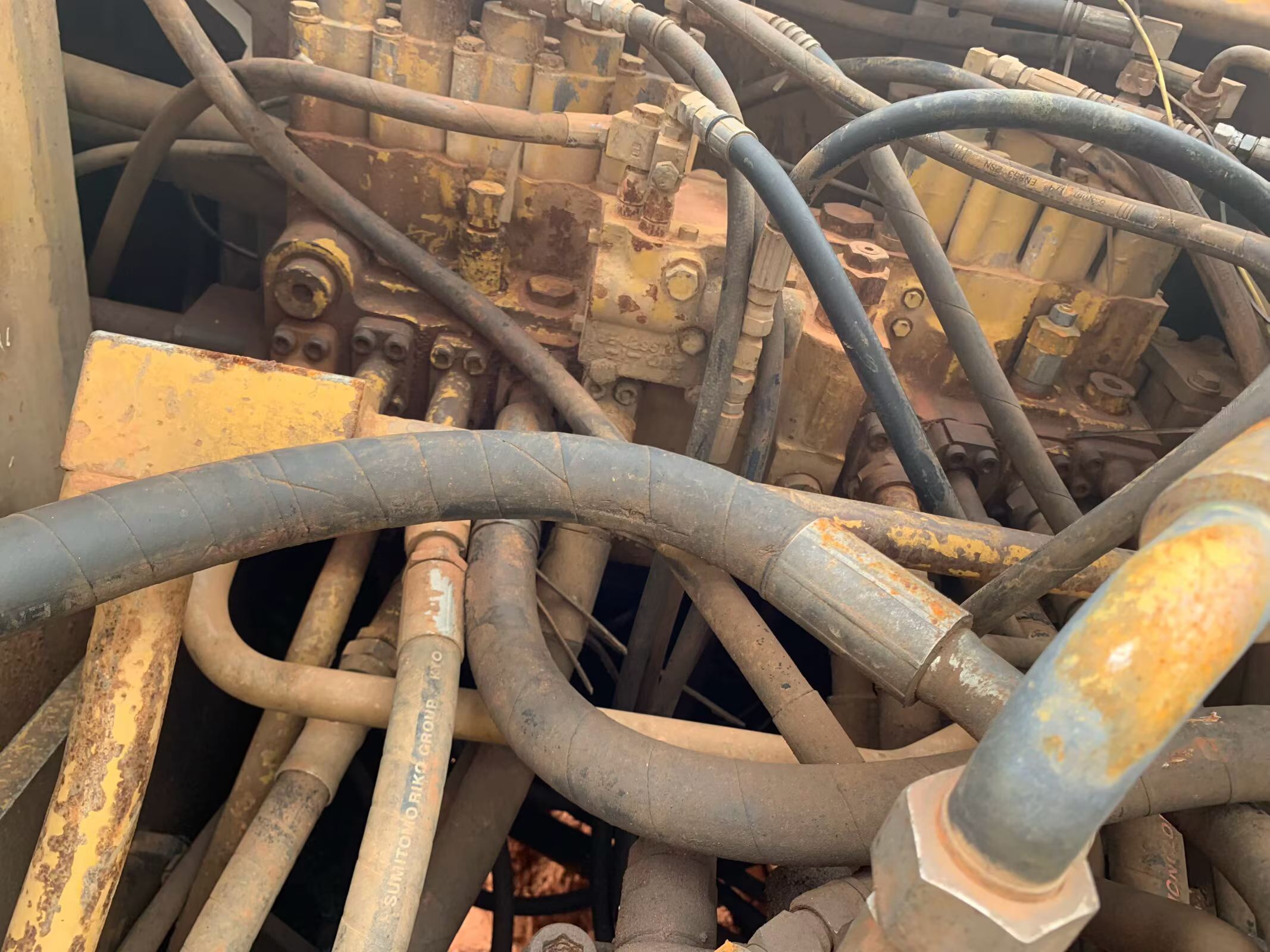 Buy Caterpillar 320B Used Excavator / 4