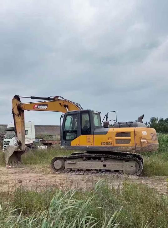 Buy XCMG XE200 Used Excavator / 1