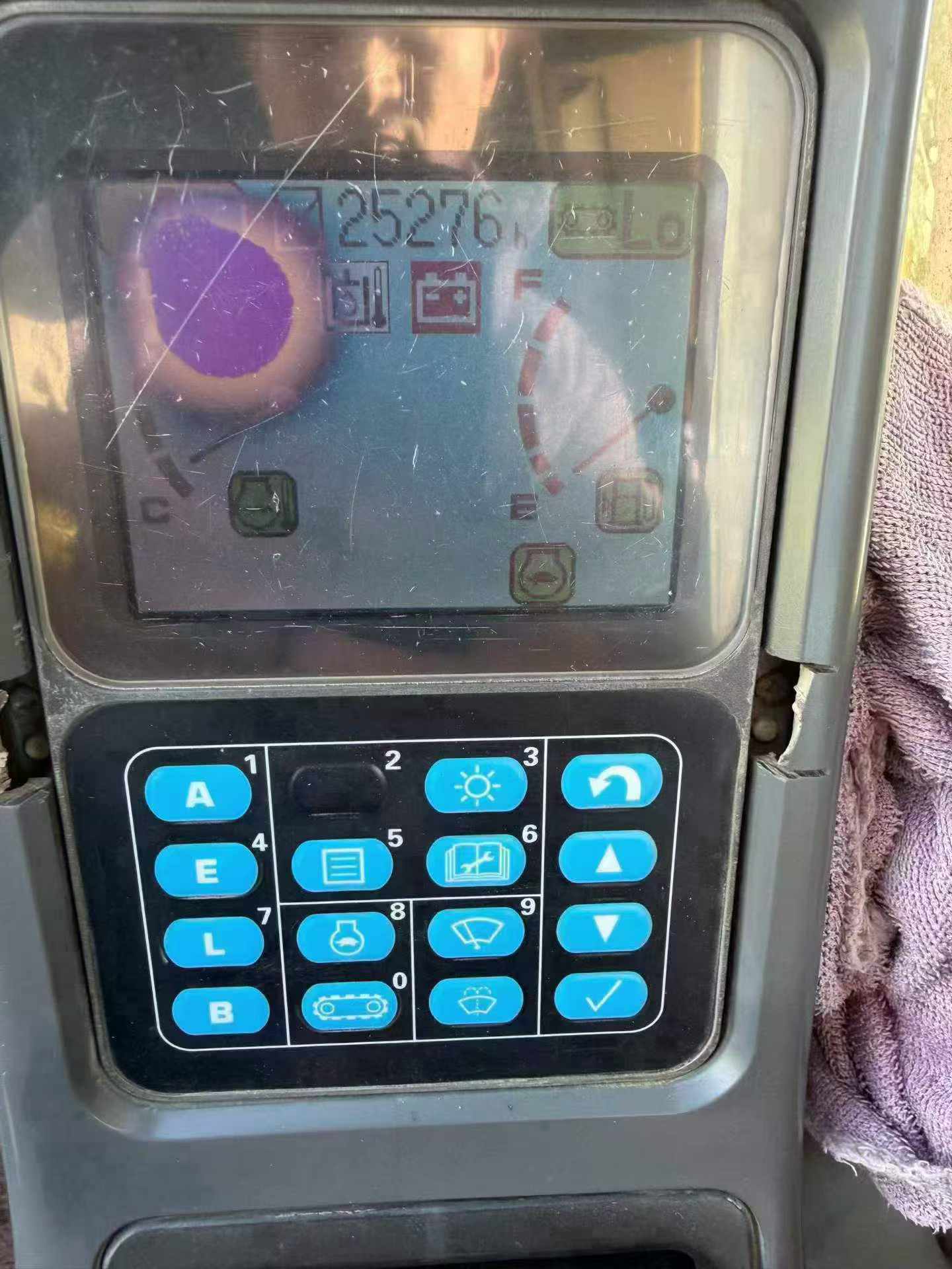 Buy Komatsu PC200-7 Used Excavator / 8