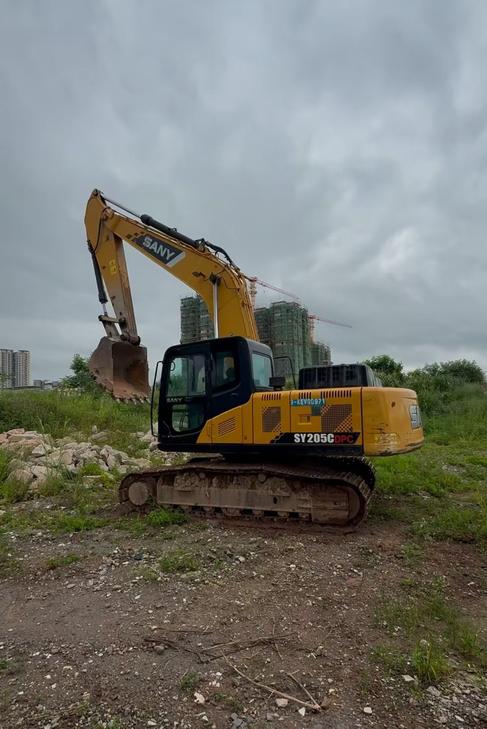 Buy Sany SY205C Used Excavator / 1