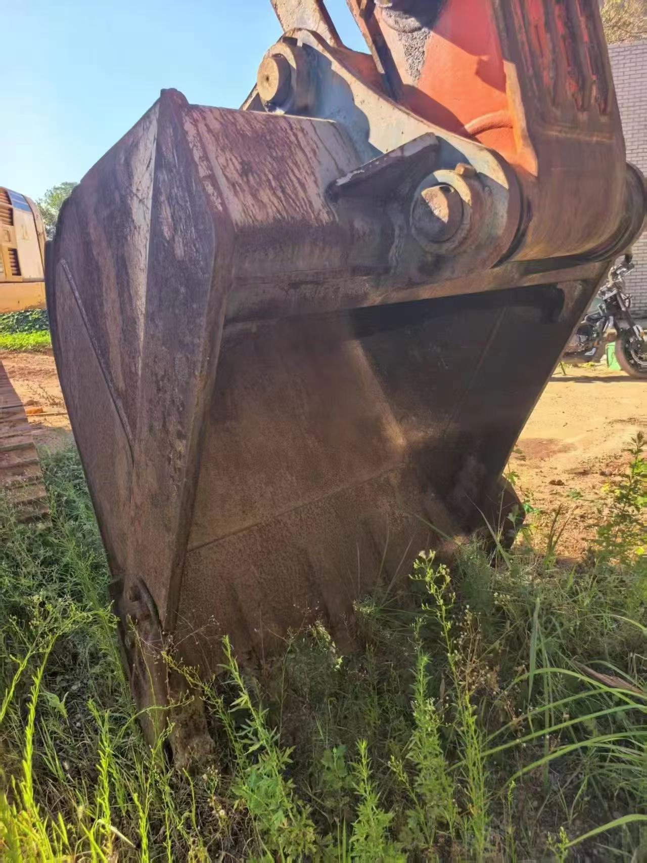 Buy Doosan DH300-7 Used Excavator / 8