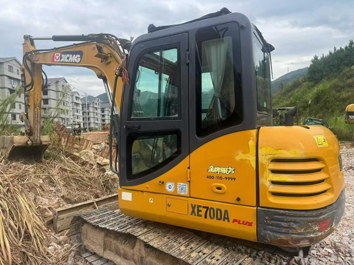 Buy XCMG XE60DA Used Excavator / 1