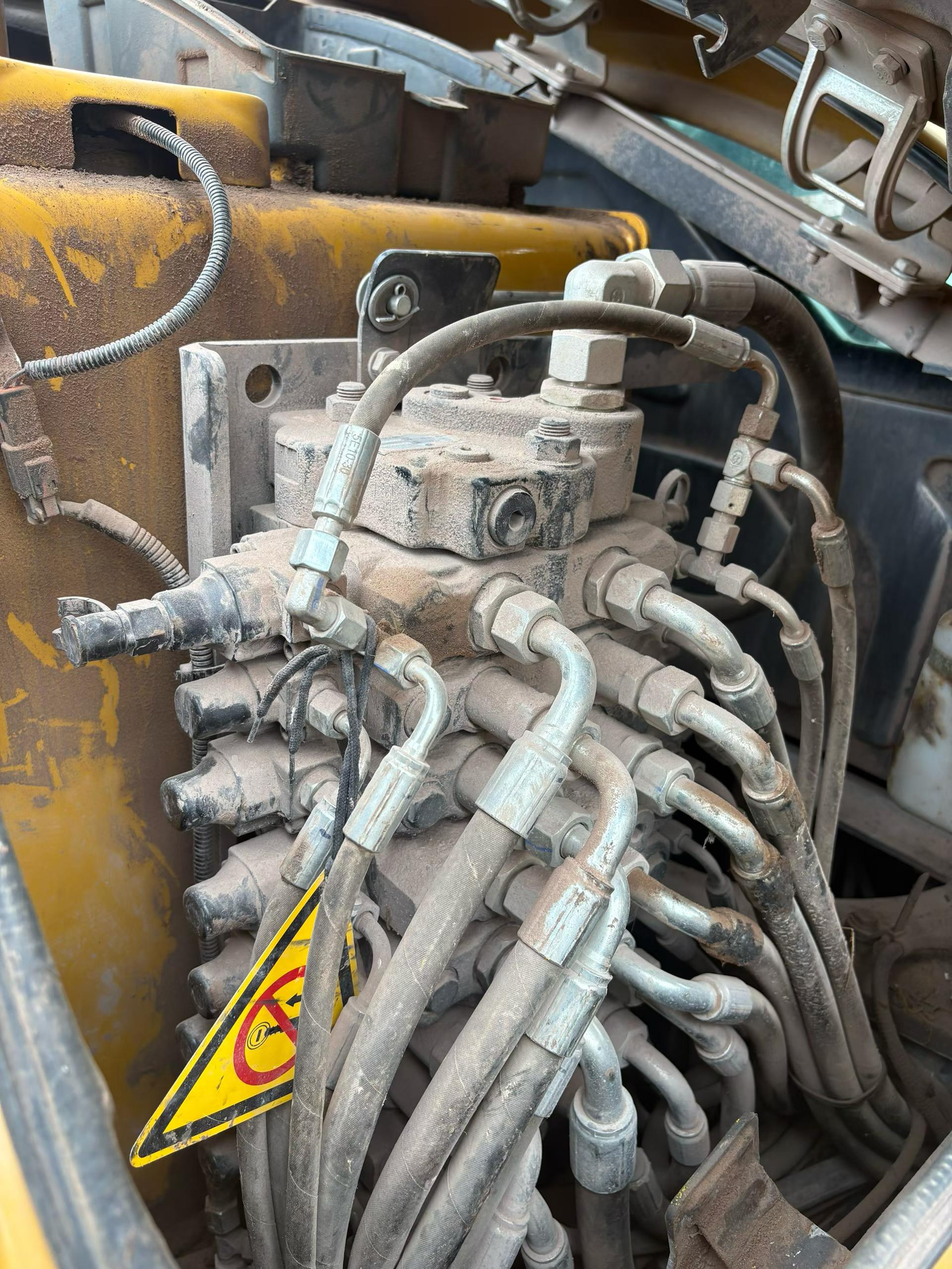 Buy XCMG XE55D Used Excavator / 4