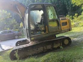 Buy XCMG XE135B Used Excavator / 3 Buy XCMG XE135B Used Excavator / 3