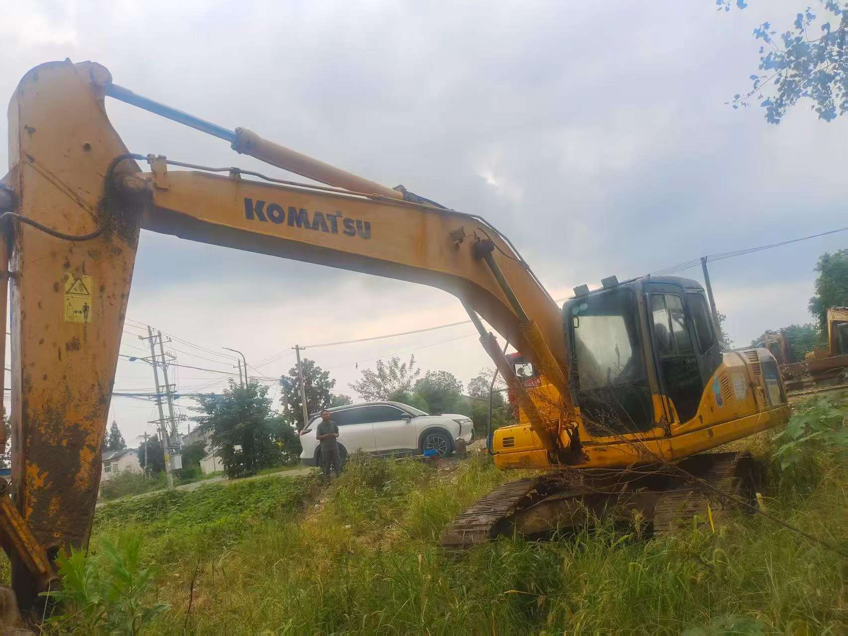 Buy Komatsu PC200-7 Used Excavator / 2