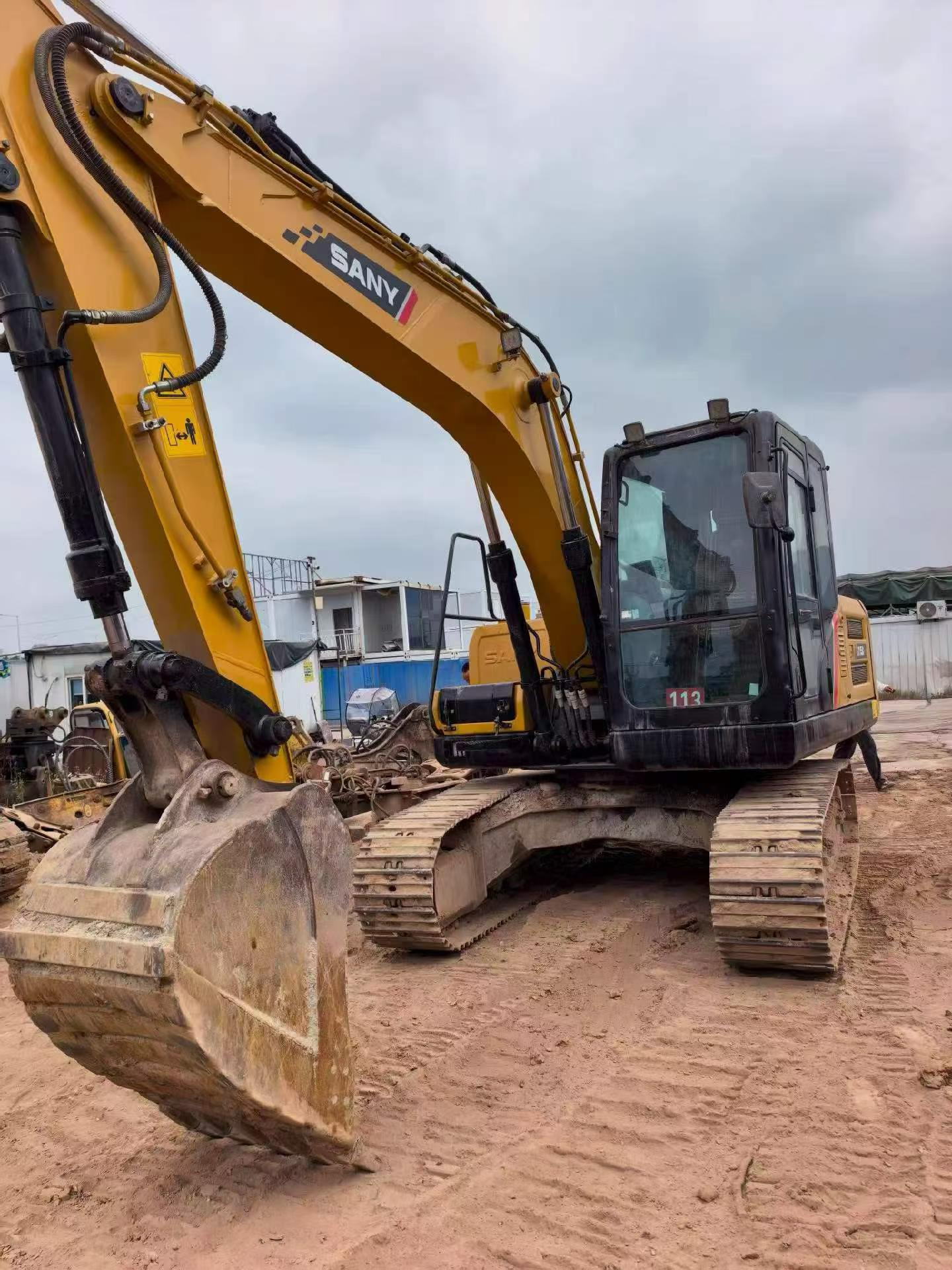 Buy Sany SY125C Used Excavator / 2