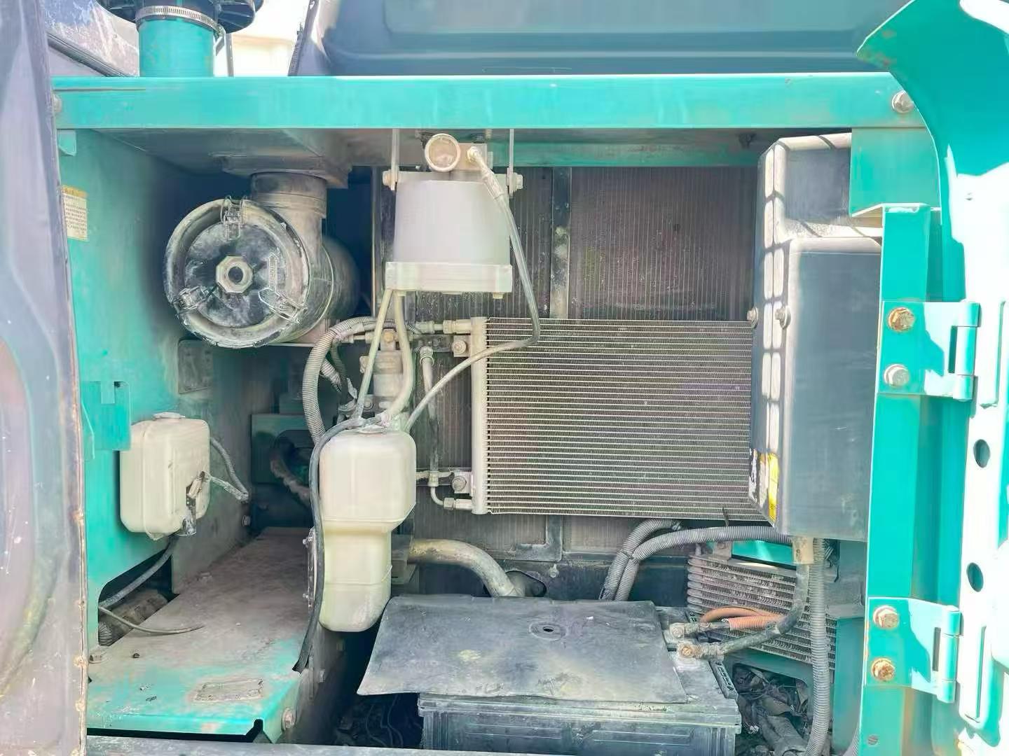 Buy Kobelco SK140 Used Excavator / 4