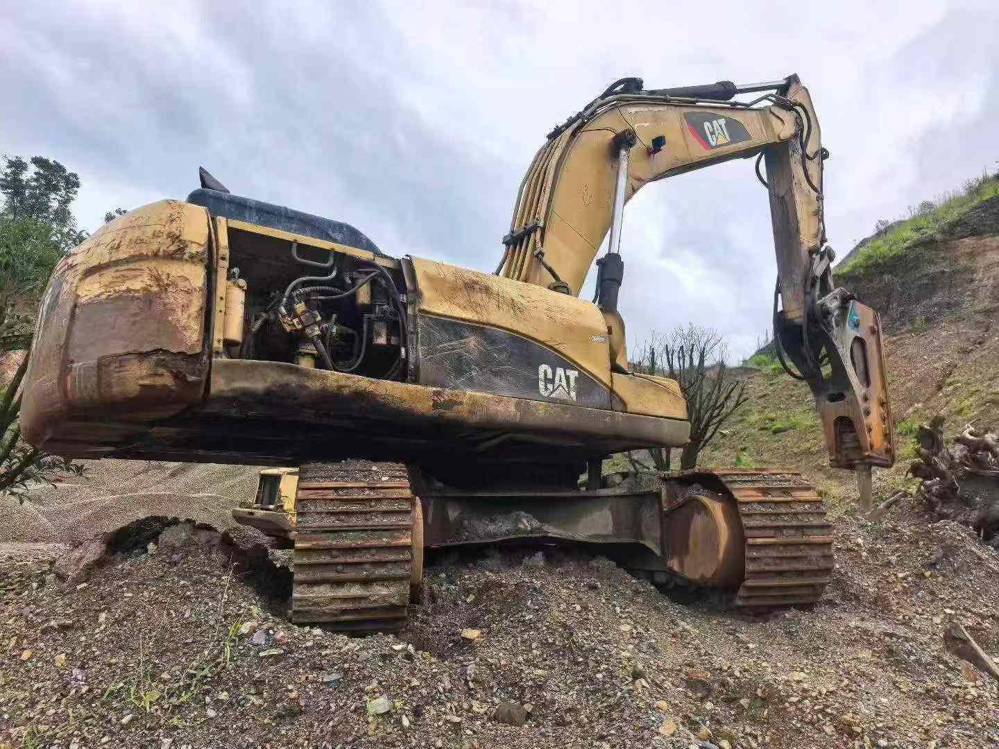 Buy Caterpillar 336E Used Excavator / 3