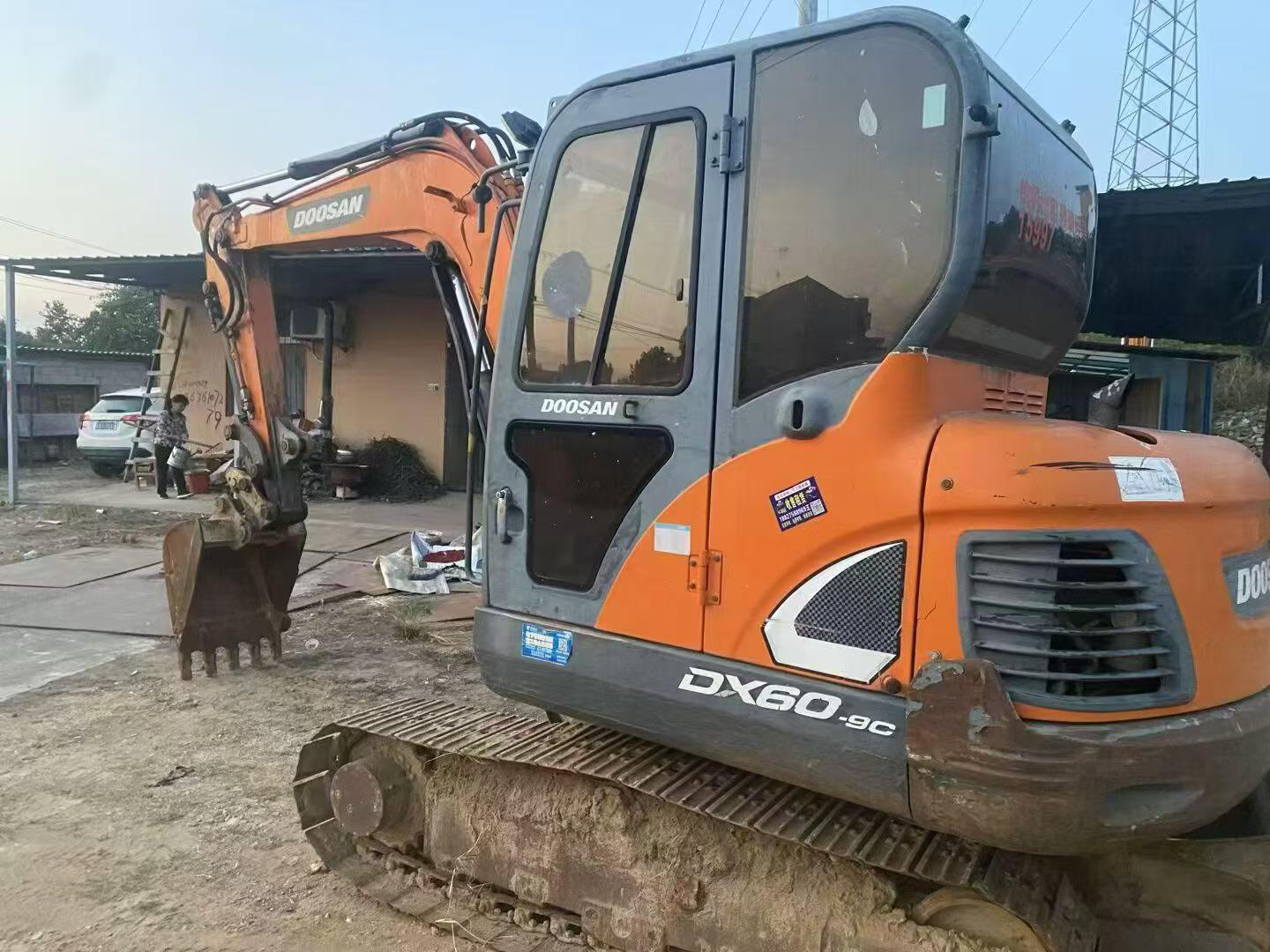 Buy Doosan DH55 Used Excavator / 2