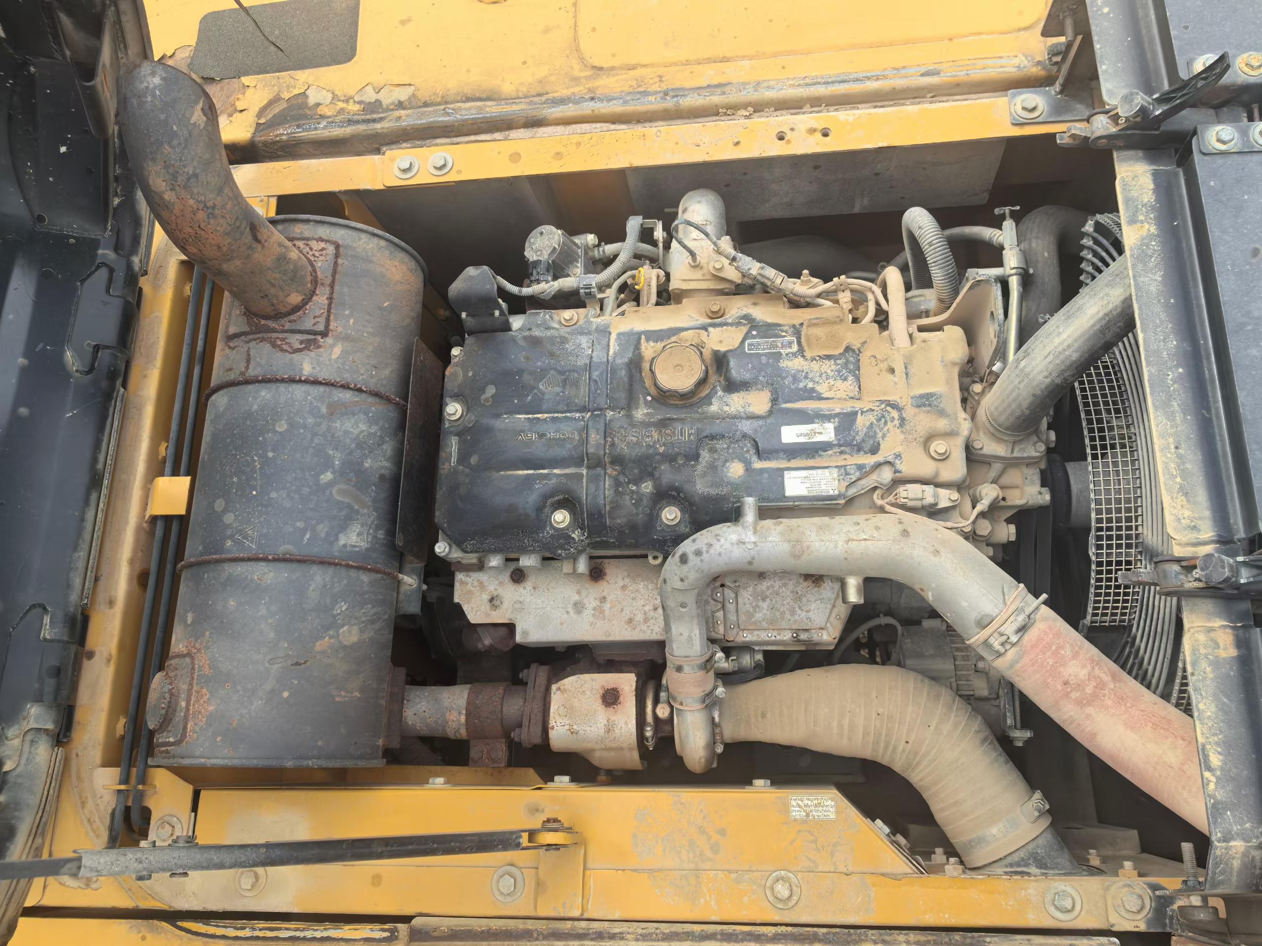 Buy Sany SY215C Used Excavator / 2