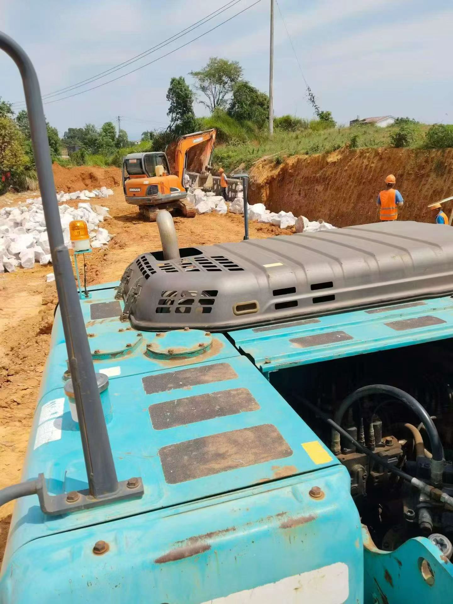 Buy Kobelco SK200-2 Used Excavator / 4