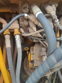 Buy Kato HD512 Used Excavator / 7 Buy Kato HD512 Used Excavator / 7