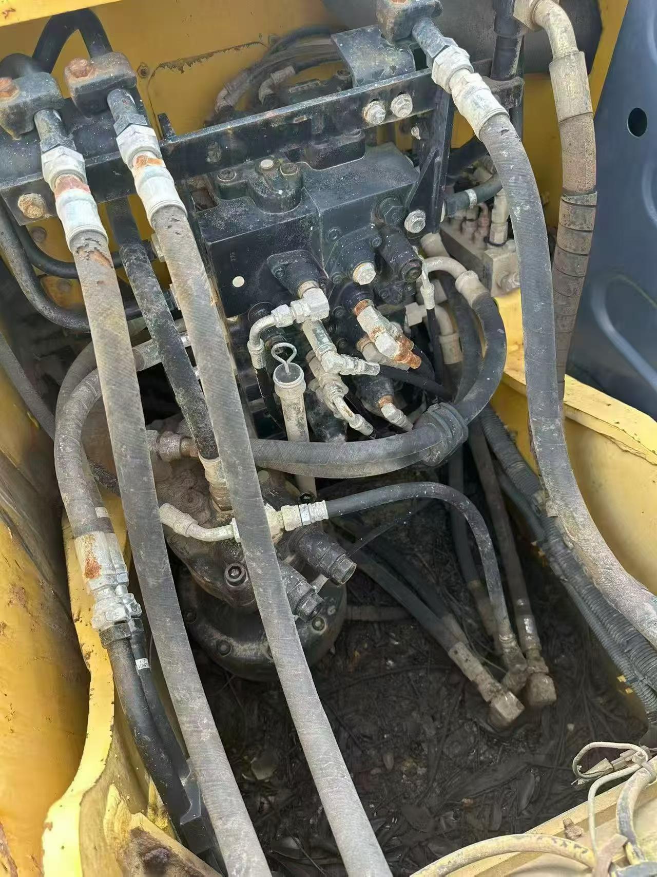 Buy Kobelco SK140LC-8 Used Excavator / 3