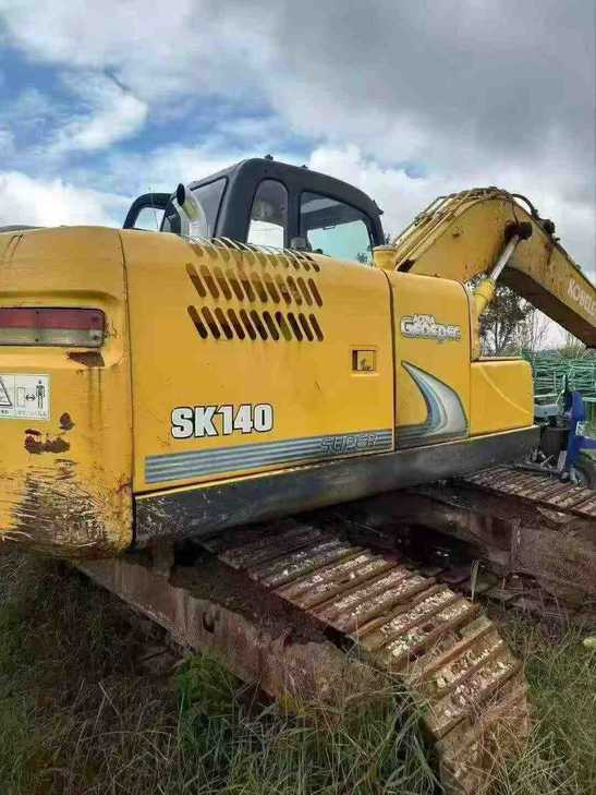 Buy Kobelco SK140 Used Excavator / 1