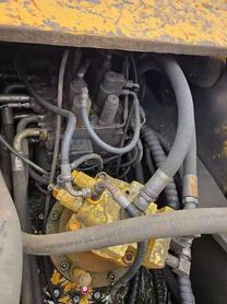 Buy Hyundai R335-7 Used Excavator / 6 Buy Hyundai R335-7 Used Excavator / 6