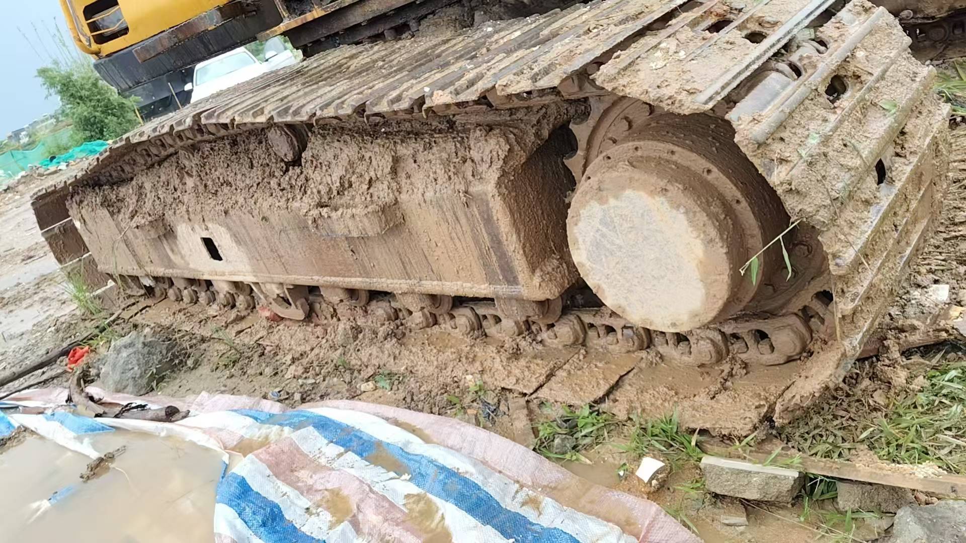 Buy Kato 820-3SP Used Excavator / 7