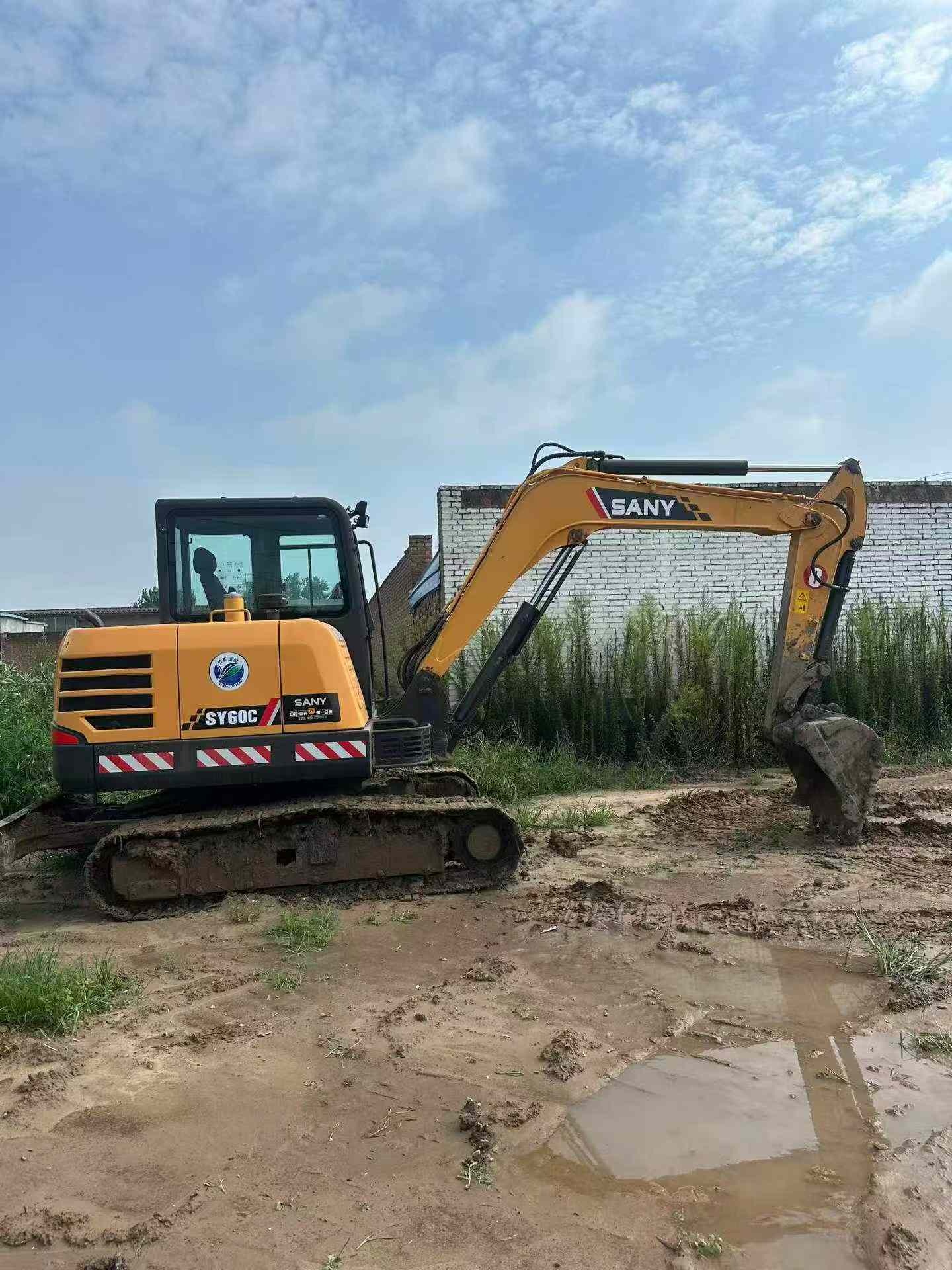 Buy Sany SY60 Used Excavator / 6