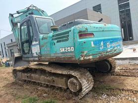 Buy Kobelco SK210 Used Excavator / 3 Buy Kobelco SK210 Used Excavator / 3