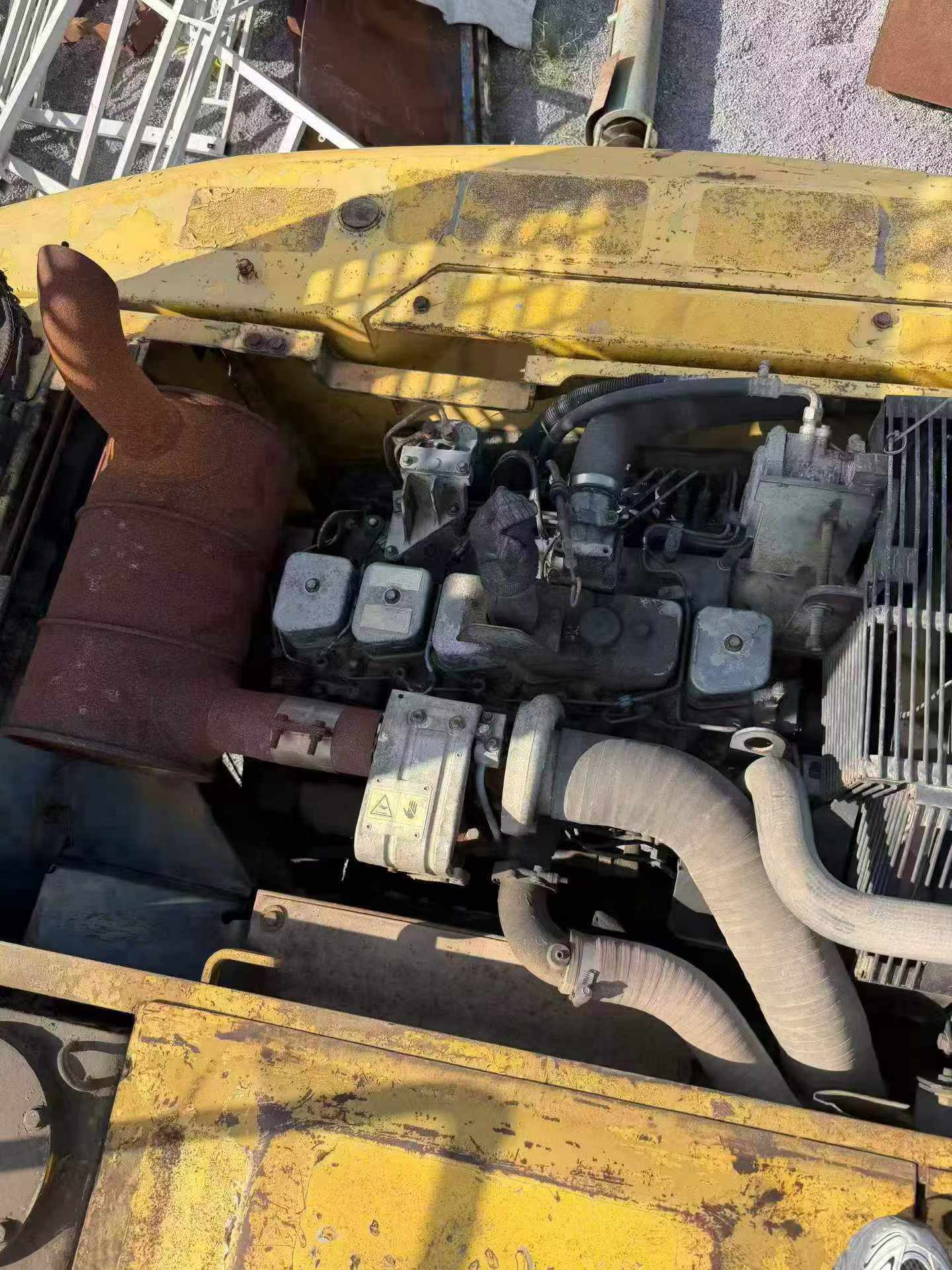 Buy Komatsu PC200-7 Used Excavator / 5