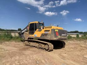 Buy Volvo EC210D Used Excavator / 2 Buy Volvo EC210D Used Excavator / 2