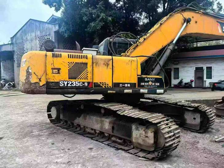 Buy Sany SY235C Used Excavator / 1