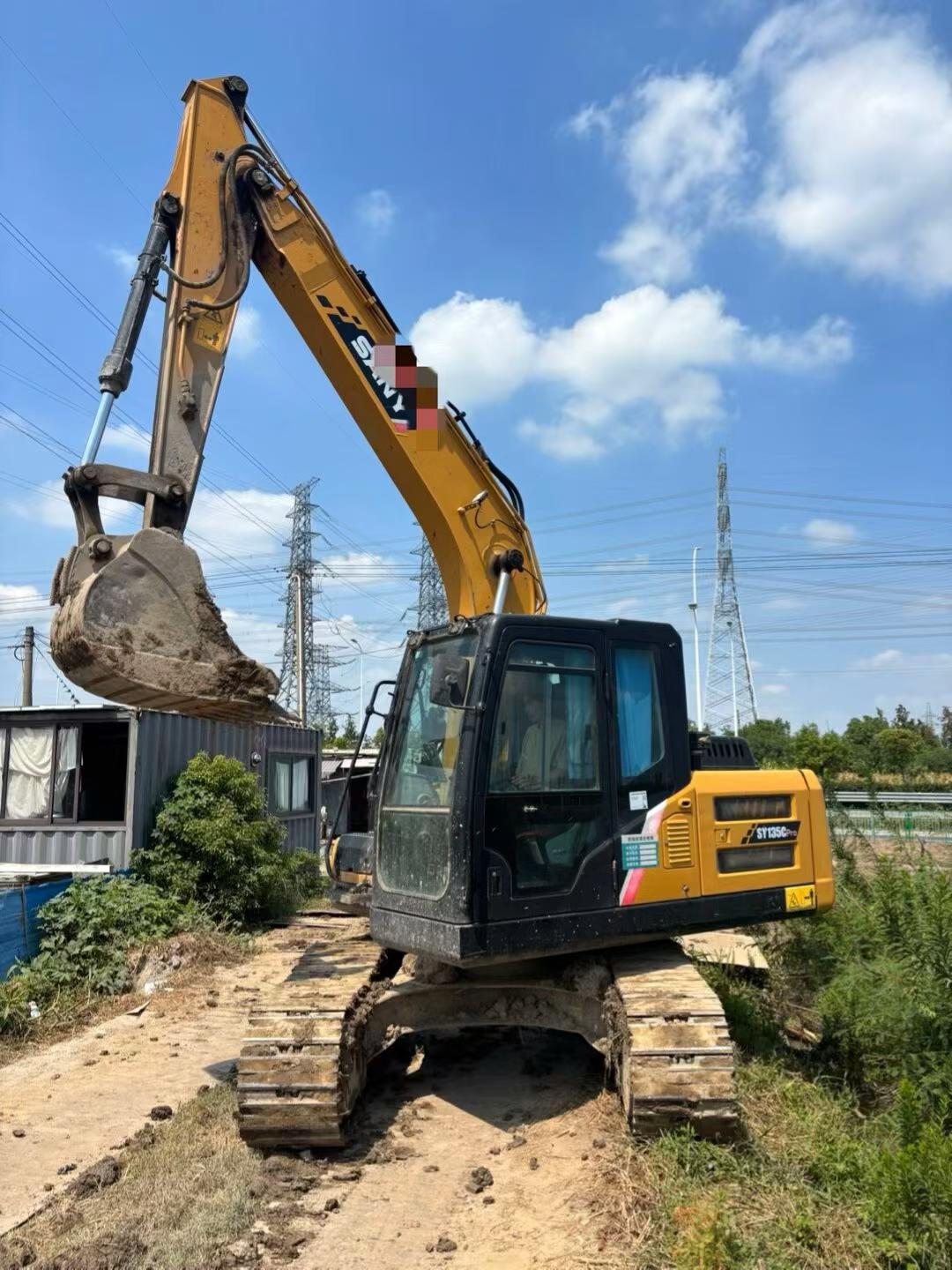Buy Sany SY135 Used Excavator / 3